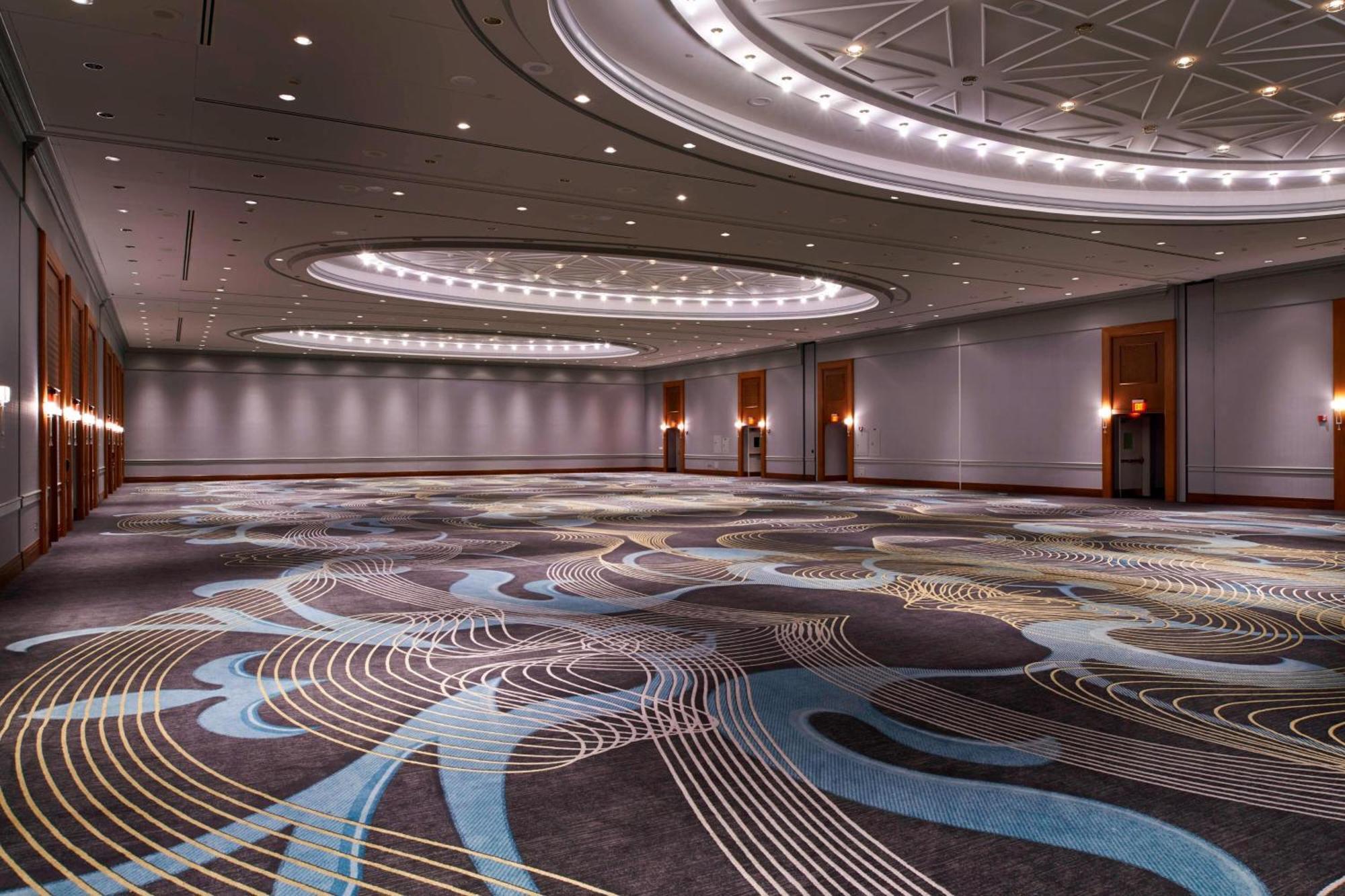 Отель Detroit Marriott At The Renaissance Center Экстерьер фото