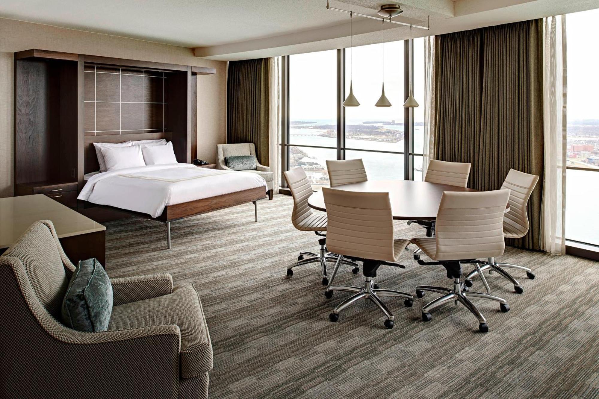 Отель Detroit Marriott At The Renaissance Center Экстерьер фото